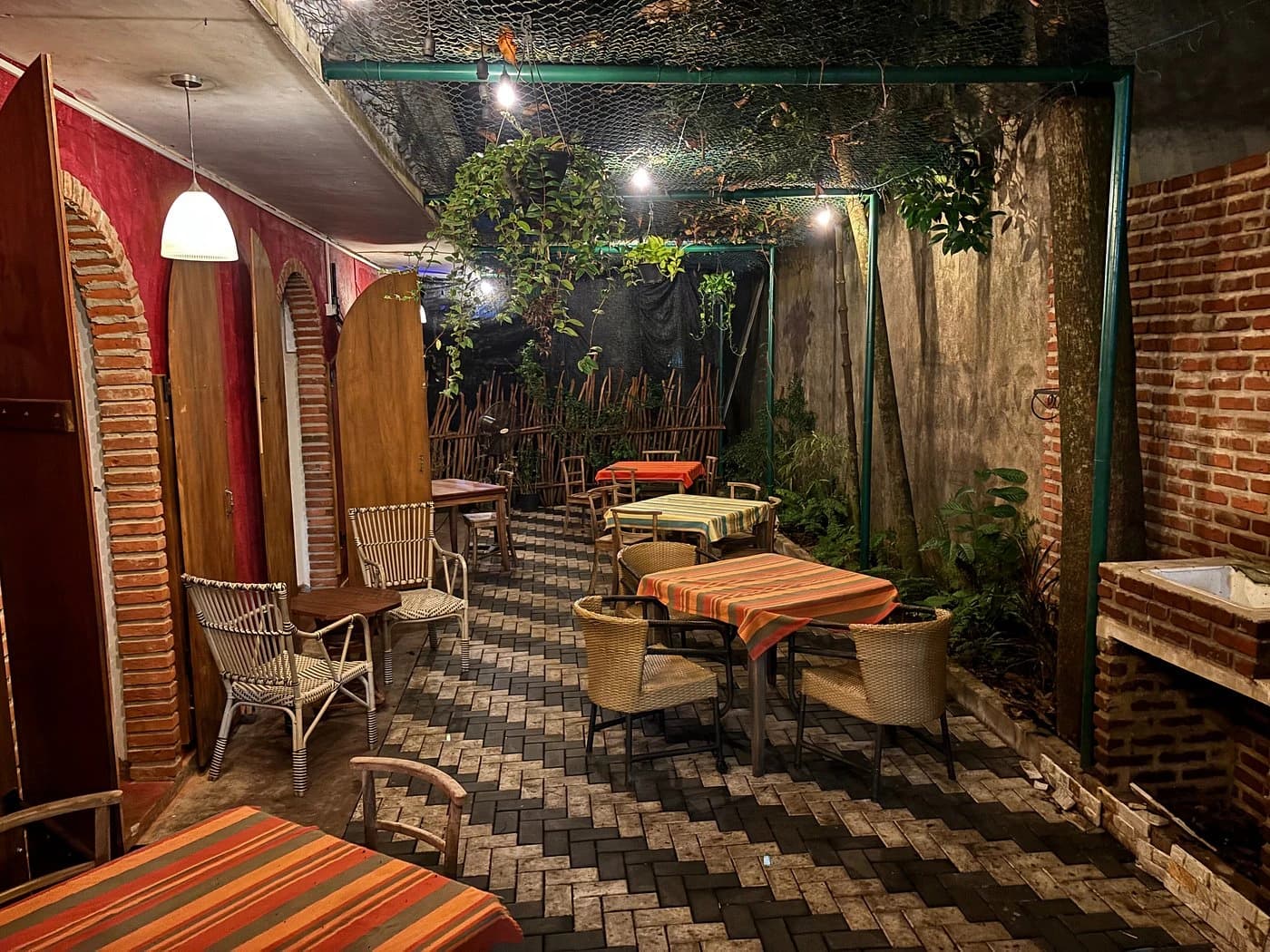 Cozy Dining Area